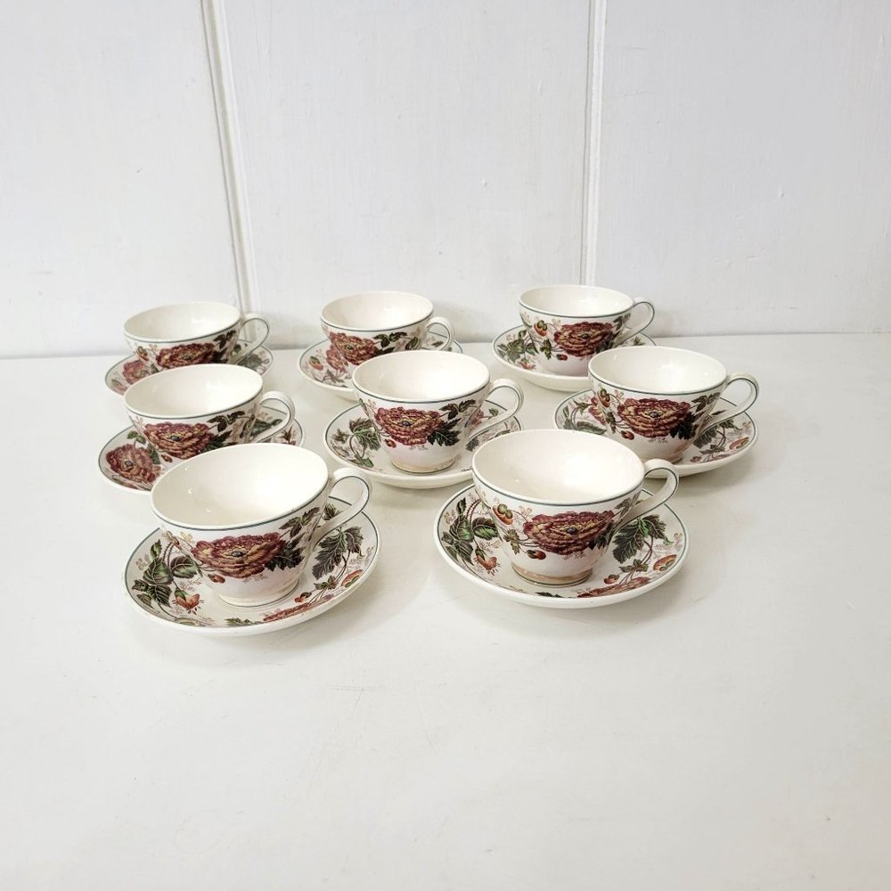 Wedgewood Surrey of Etruria Cups and Saucers Eight Sets